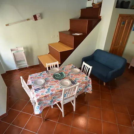 Il Vicolo - Caratteristico E Centralissimo Trilocale Vicino Al Mare * مارينا دي كامبو