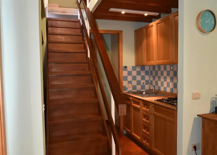 Il Vicolo - Caratteristico E Centralissimo Trilocale Vicino Al Mare דירה